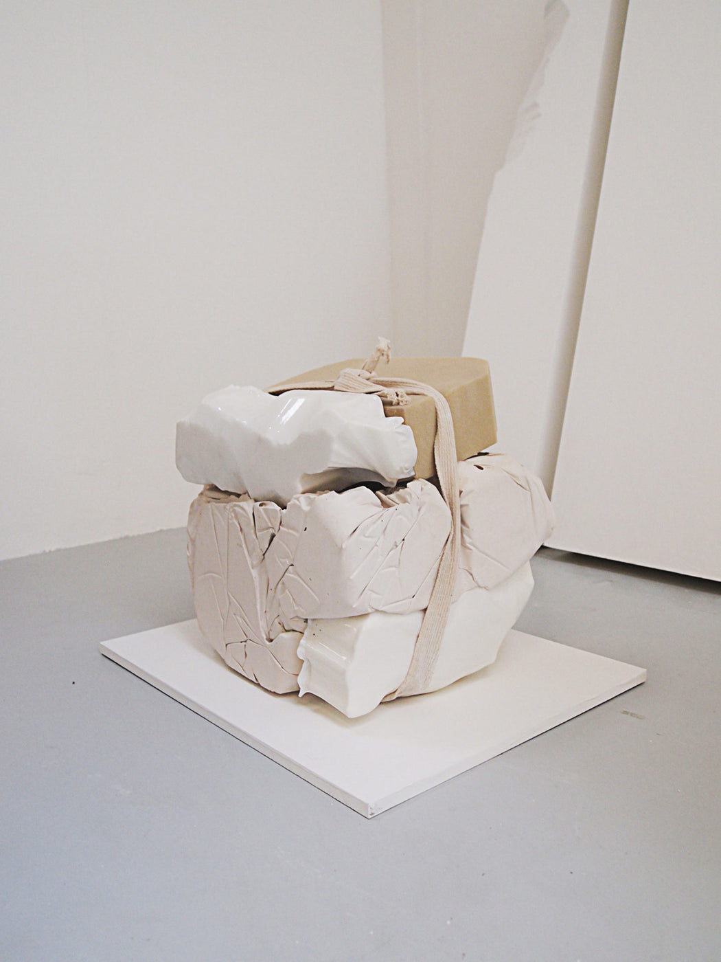 Anna Minchell, Content in Context