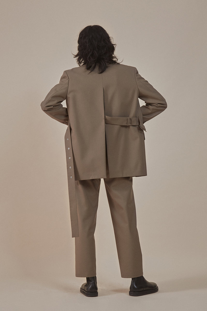 [50% OFF] Taupe | Center back slit tailored blazer